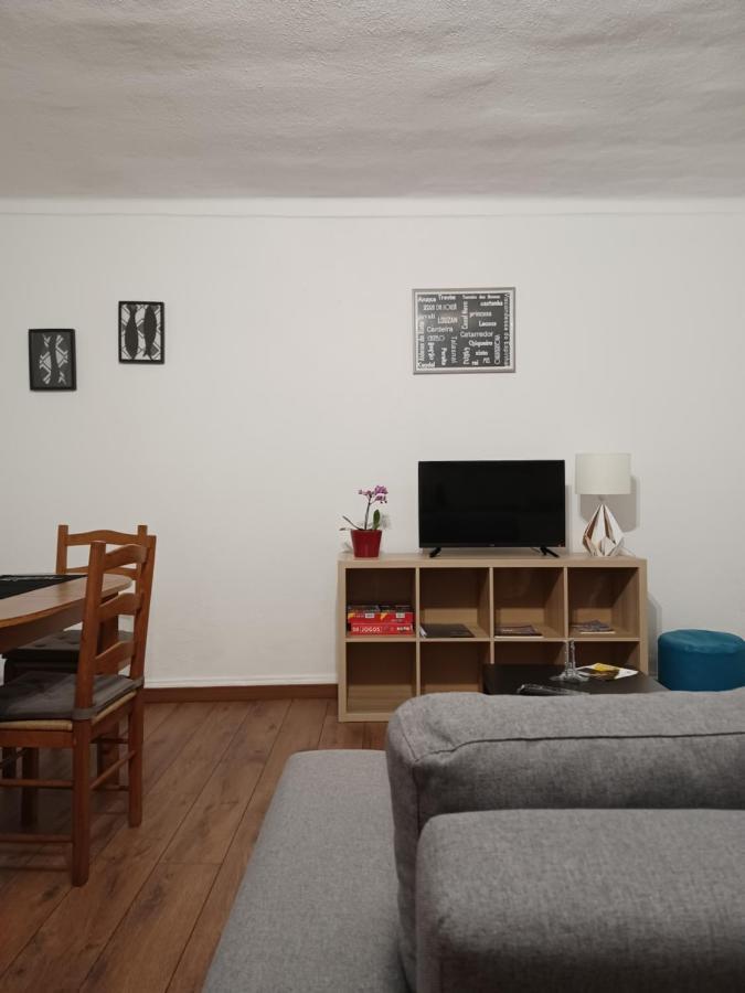 De Ca - Suite Com Acesso Independente E Kitchenette Lousa  Exterior photo